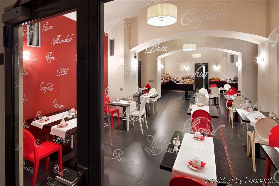 Red & Blue Design Hotel Prag Restaurang bild